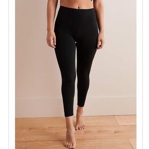 Aerie Chill Play Move High Waisted 7/8 Legging